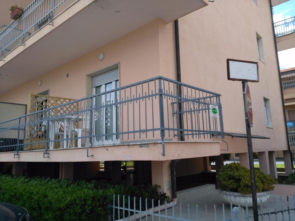 B&B Sweet Dreams Diano Marina Exterior foto